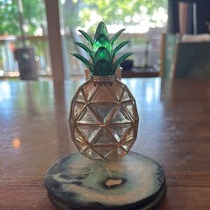 Bath & Body Works Geometric Glass Pineapple Wallflower
